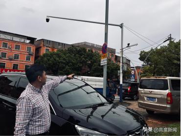 南昌一路段路燈噴漆致多車 毀容 金開市政 承包方跑路暫無法賠償
