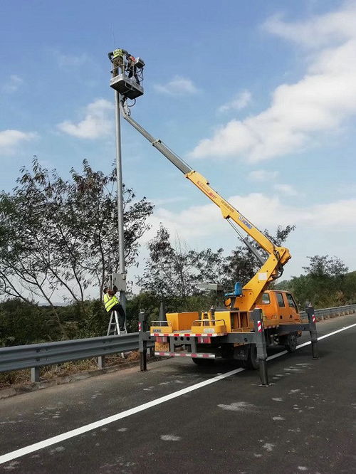 廣州路燈安裝高空車出租服務(wù)價(jià)格如何計(jì)算