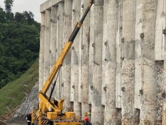 圖 廣元路燈車專業(yè)租賃公司,價格合理 成都租賃