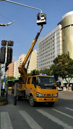 武漢高空車_武漢登高車_武漢云梯車_[廠家、價格]
