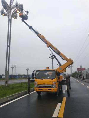 【成都高空車租賃,成都高空作業車出租,路燈車租賃,云梯車租賃,登高車出租圖片】成都高空車租賃,成都高空作業車出租,路燈車租賃,云梯車租賃,登高車出租圖片大全