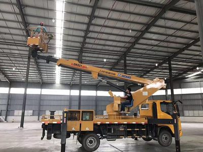 昆明登高車、云梯車與路燈維修車租賃服務(wù)全解析