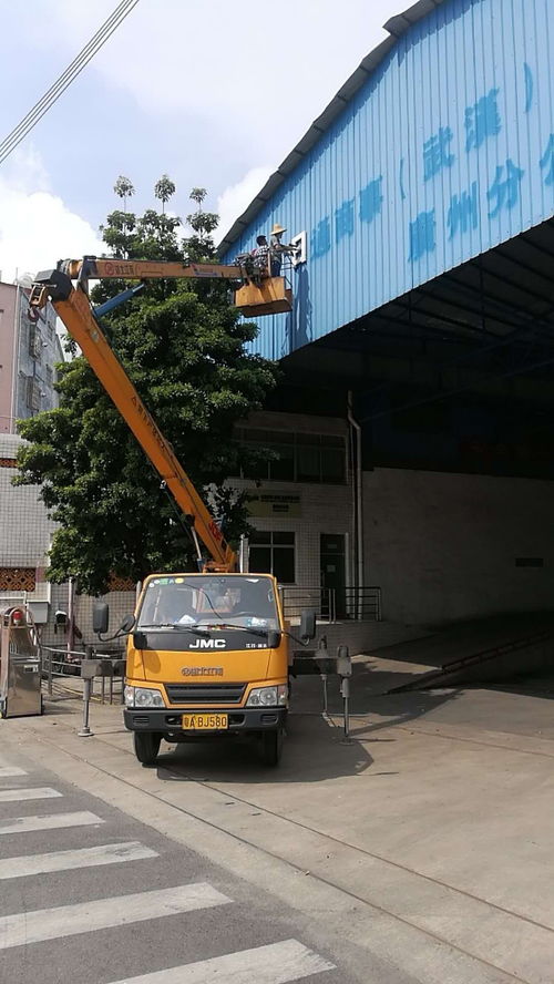 路燈車租賃 武漢新洲城區(qū)公眾安全的明智選擇