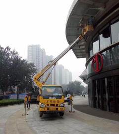 攀枝花機械設(shè)備租賃價格解析——以路燈車出租為例